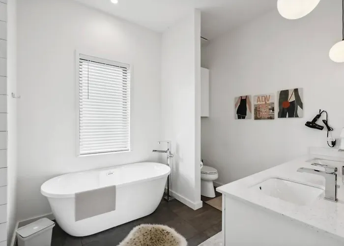 The Emerald 3bd In The Heart Of Magnolia * Fort Worth